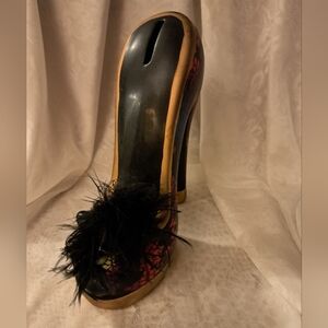 Elegant Black and Gold Ceramic Bank  Heels